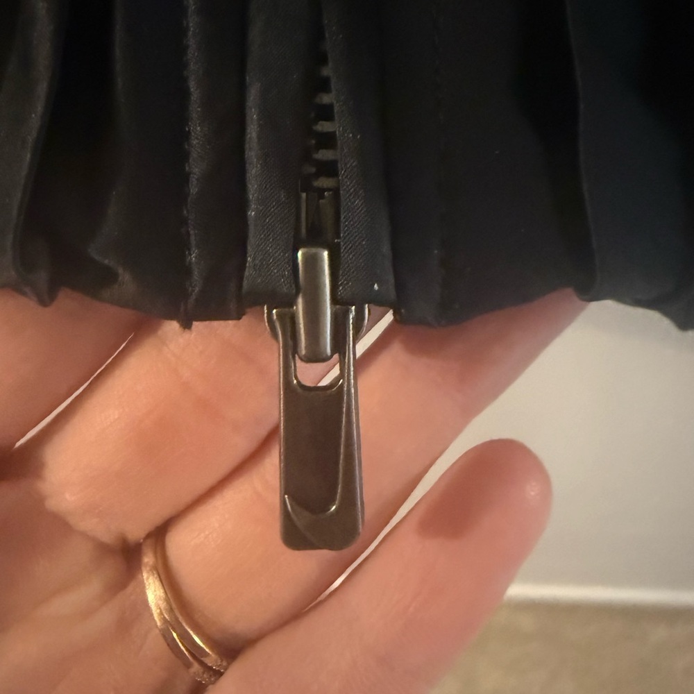 Nike Black Women's Zip Jacket - Picture 4 of 6